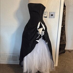 Vintage NWT Jessica Mcclintock Elegant Black and White Strapless Dress